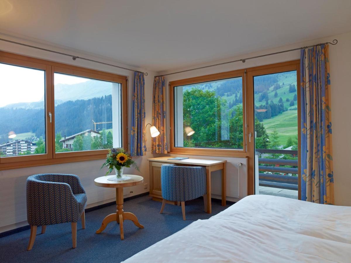 Hotel Alpina Parpan Bagian luar foto